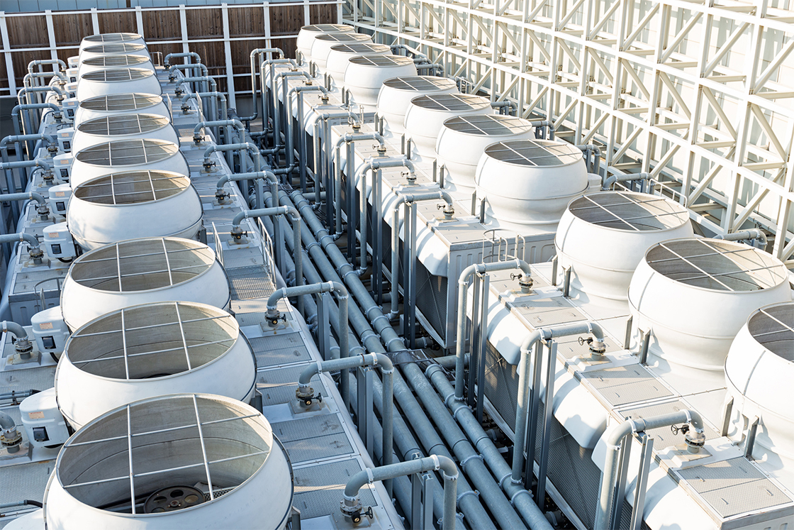 Industrial cooling installation